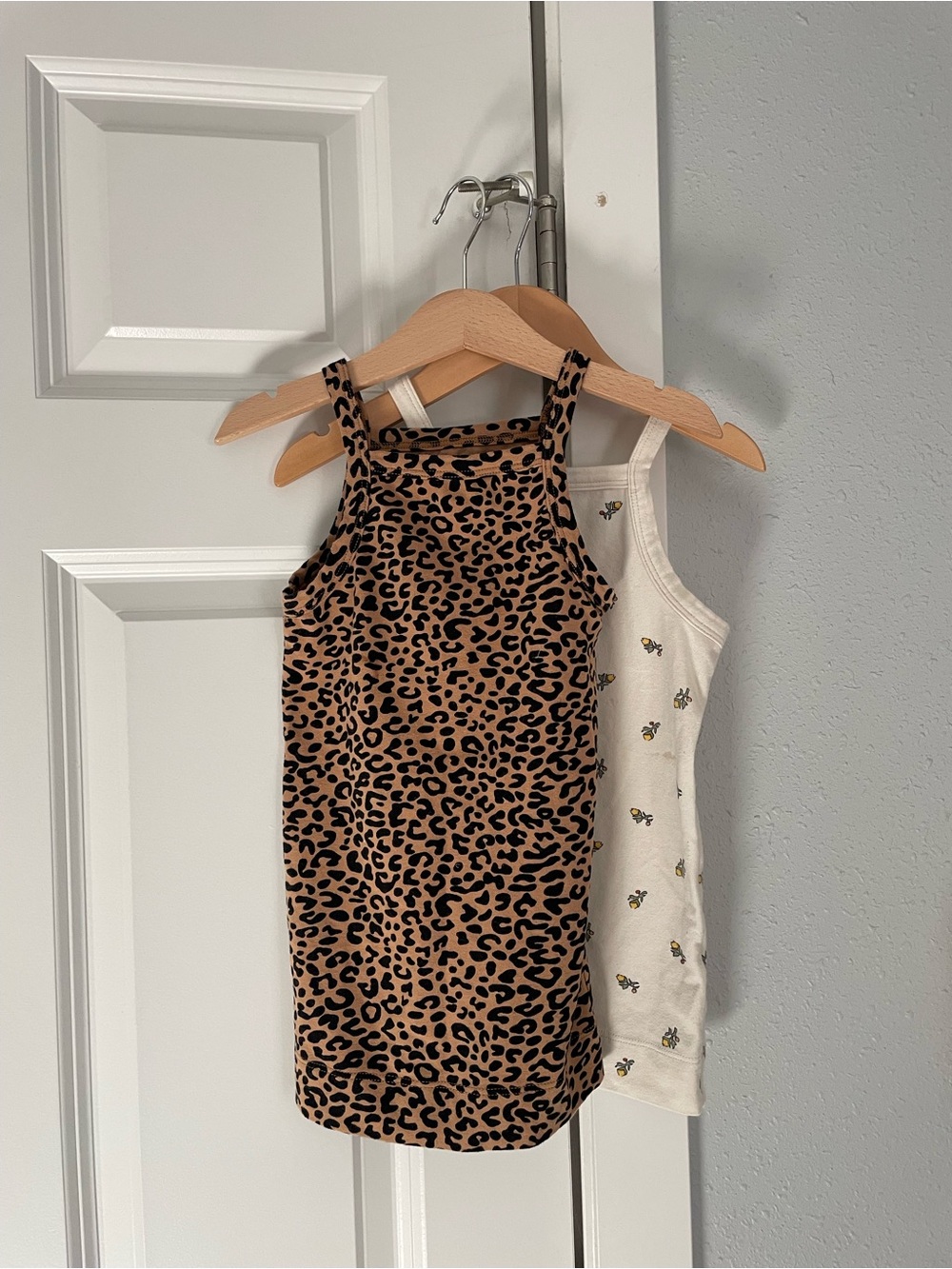 Arq Girls’ Tanks